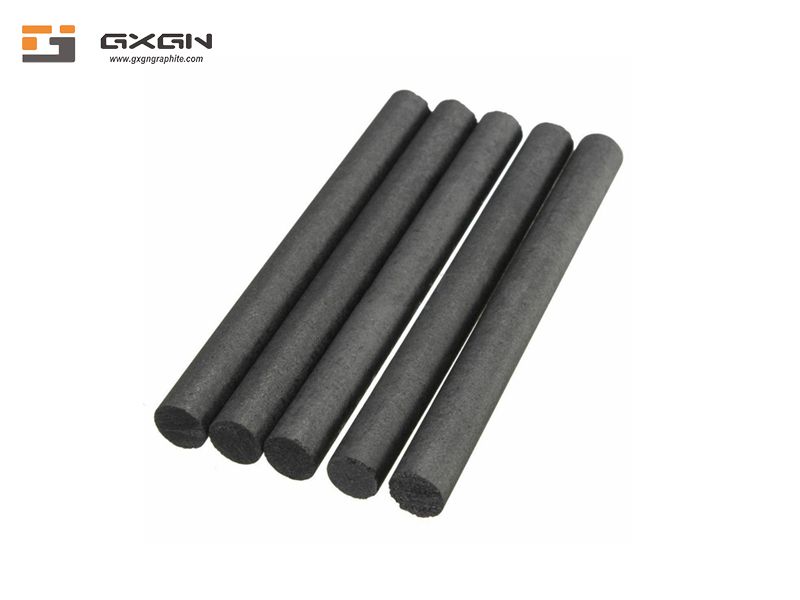 Graphite rod in the electrometallurgy of aluminium